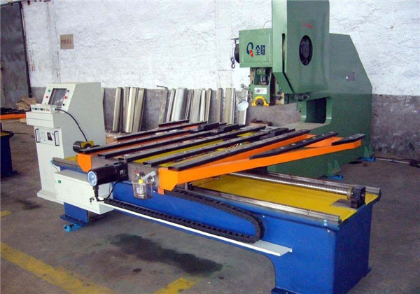 西安數(shu)控送料(liào)機 西(xī)安數控(kong)送料機(jī)