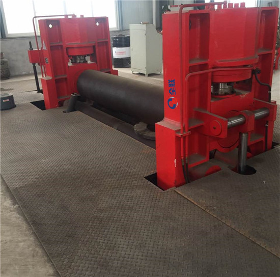 上輥(gǔn)萬能式三(sān)輥卷闆機(ji)