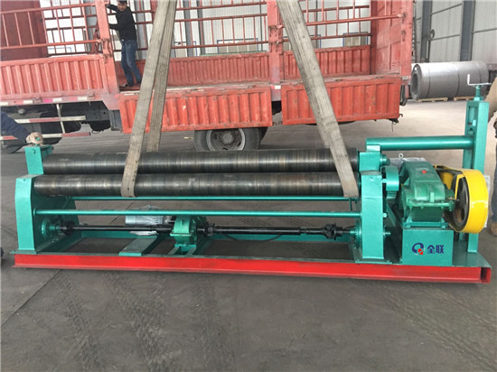 三(sān)輥卷闆機(jī)