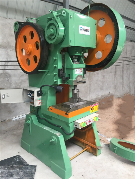 可傾(qing)式壓力機(jī)